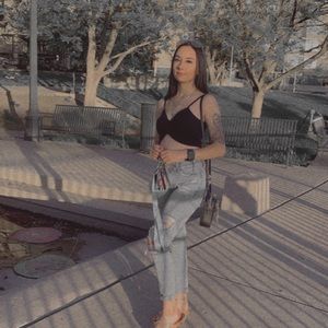 Meet your Posher, Maria